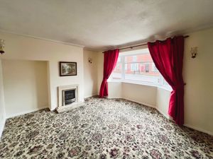 Living room- click for photo gallery
